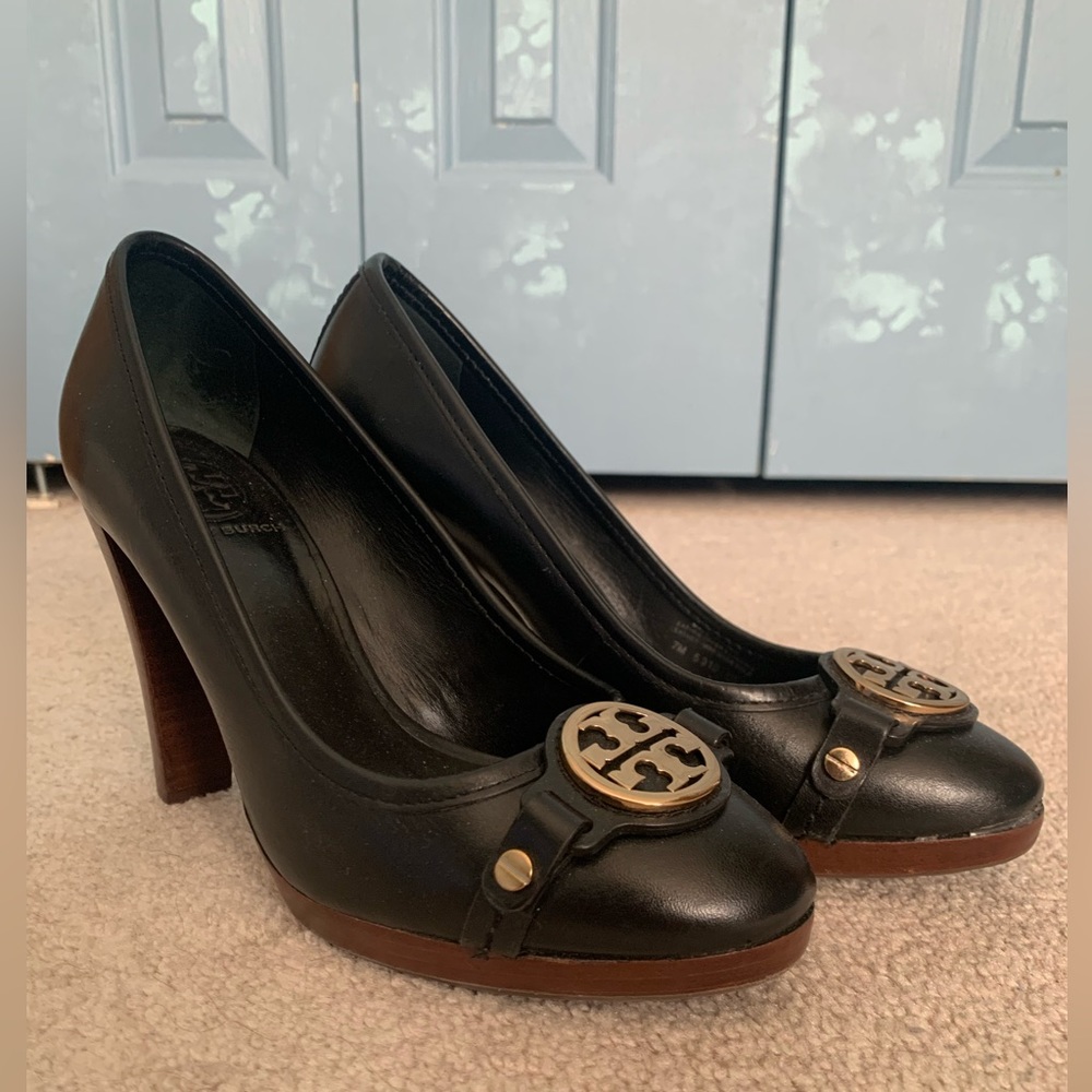 Tory Burch Black Leather Logo Heels Size 7